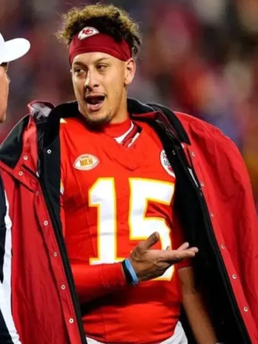 Kansas City Chiefs Patrick Mahomes Sideline Red Cape Coat